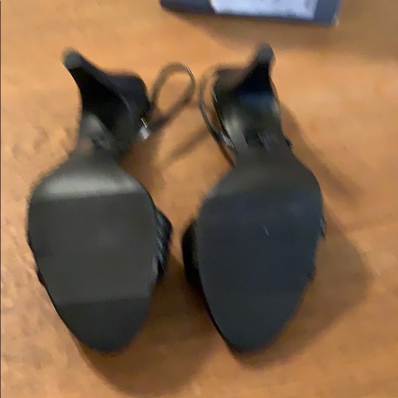 Shoes - Picture 2 of 5